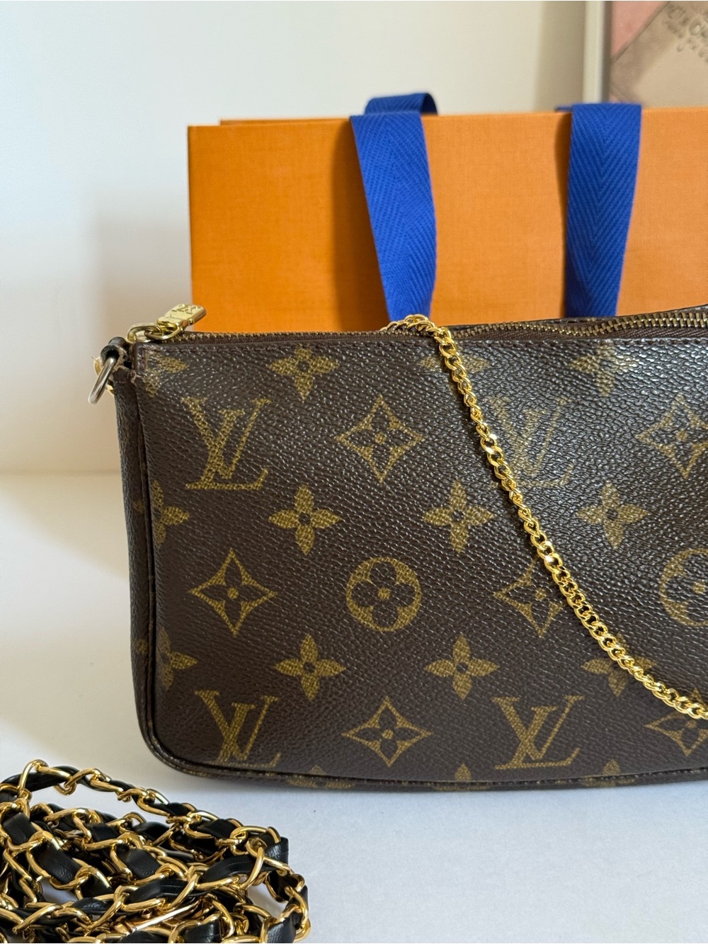 Louis Vuitton Pochette accessories Monogram Shoulder Bag 🌟 - Picture 7 of 17